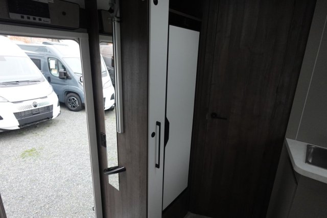 Benimar Tessoro 488 - Photo 21