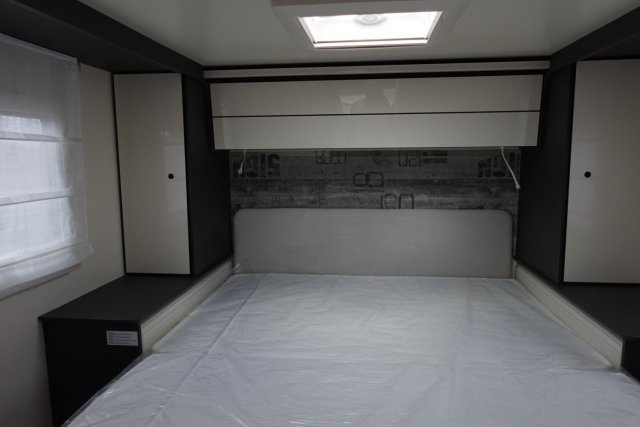 Mc Louis Yearling 81 - Photo 14