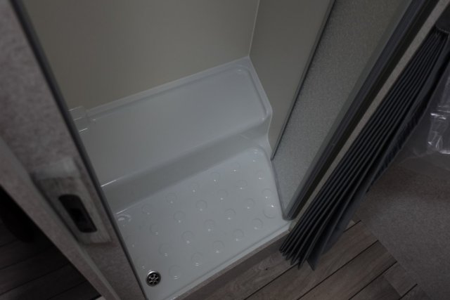 Mc Louis Yearling 81 - Photo 19