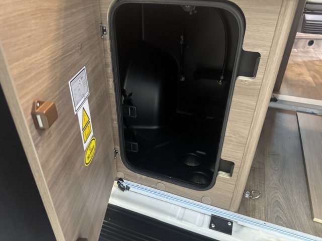 Carado CV 540 Pro FOURGON CV540 TOIT RELEVABLE - Photo 20