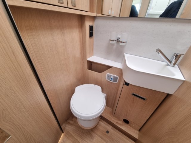 Hymer Classe-B ModernComfort I 690 INTEGRAL BM C - Photo 7