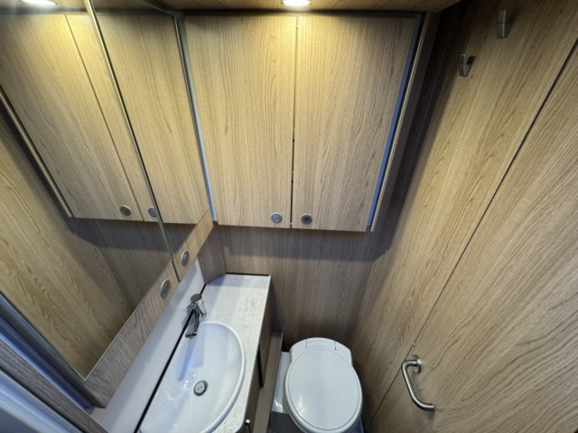 LMC Breezer V 646 G PROFILE V646G LAST EDITION - Photo 17