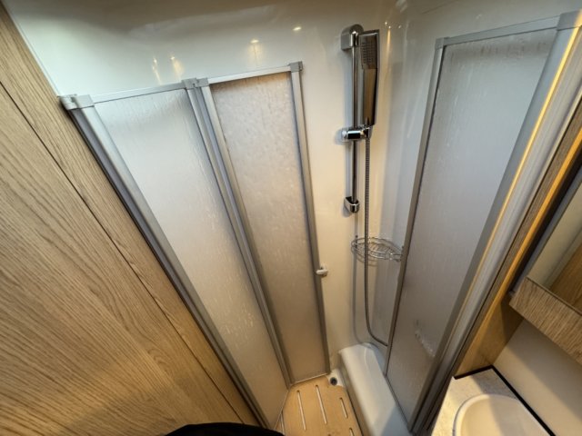 LMC Breezer V 646 G PROFILE V646G LAST EDITION - Photo 18