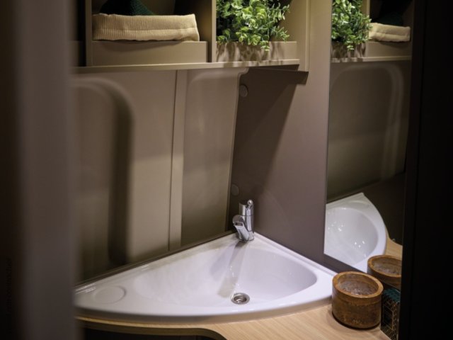 LMC Innovan 600 70 ANS - Photo 6