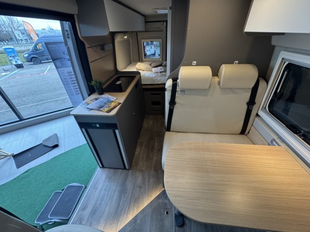 LMC Innovan 600 70 ANS - Photo 9