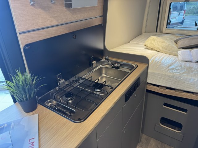 LMC Innovan 600 70 ANS - Photo 10