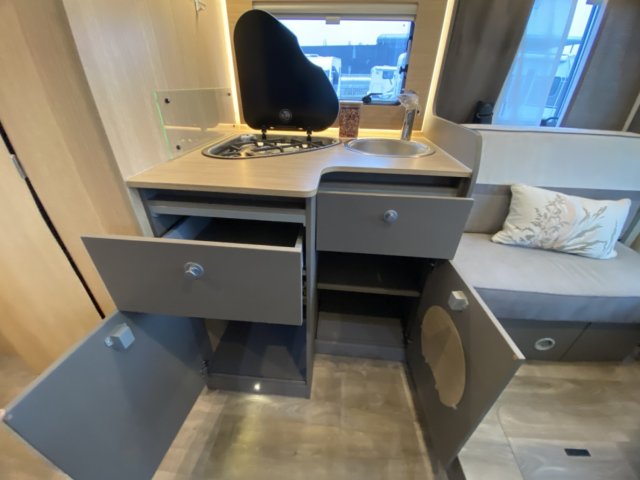 LMC Tourer Lift H 720 PROFILE H720 - Photo 13