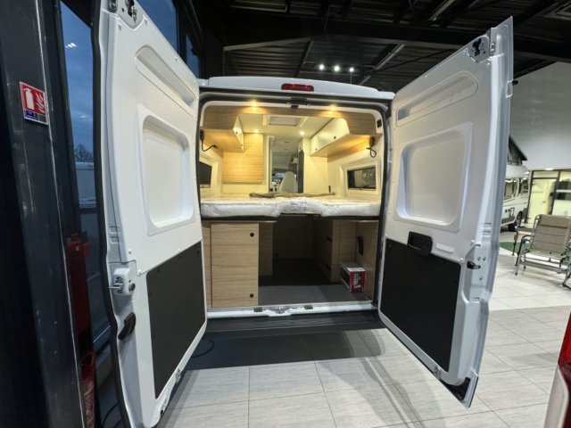 Pilote V 630 J Evidence FOURGON V630J - Photo 12