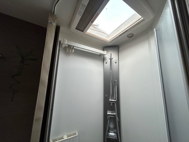 Bavaria Fjord+ I 7402 - Photo 14