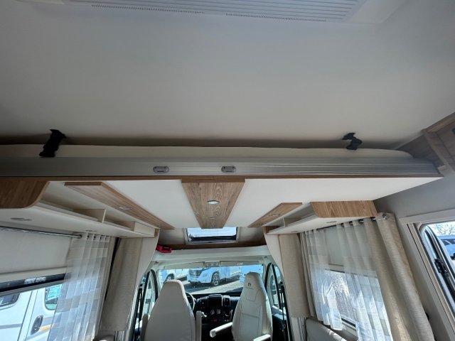 Bavaria T 696 D Style - Photo 7