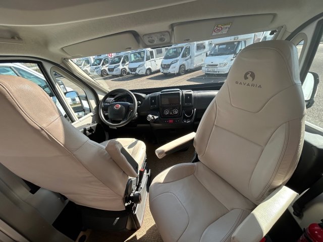 Bavaria T 696 D Style - Photo 8