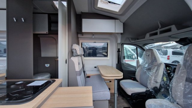 LMC Innovan 590 - Photo 4