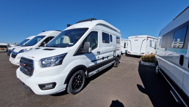 LMC Innovan 590 - Photo 3