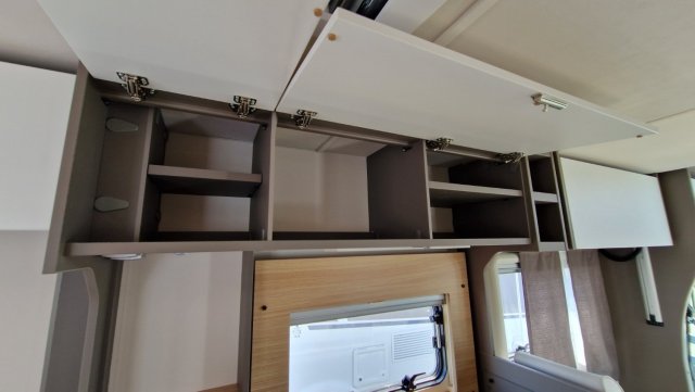 LMC Tourer Lift H 664 - Photo 11