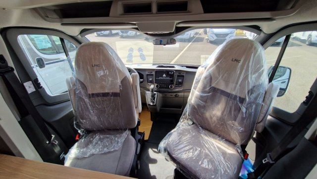 LMC Tourer Lift H 664 - Photo 7