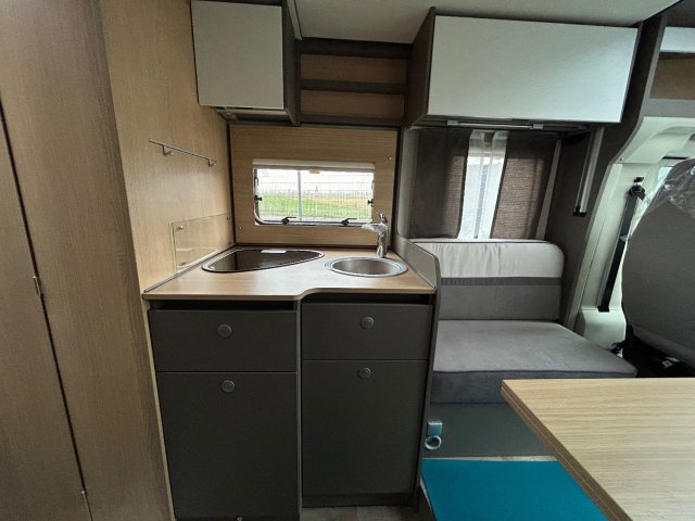 LMC Tourer Lift H 720 - Photo 10