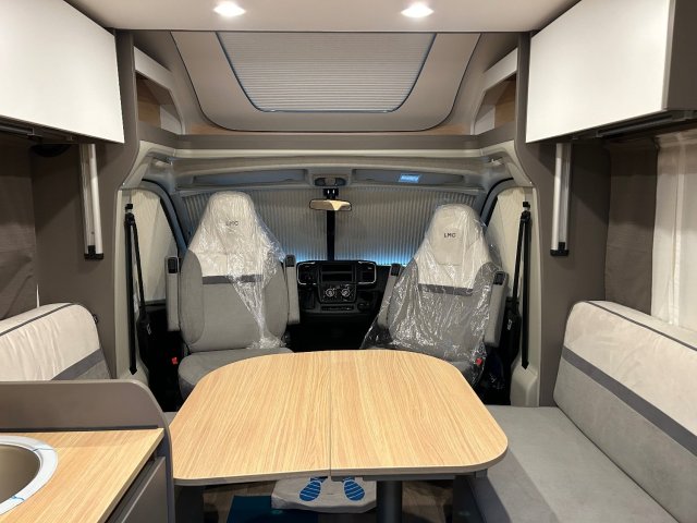 LMC Tourer Lift H 720 - Photo 32