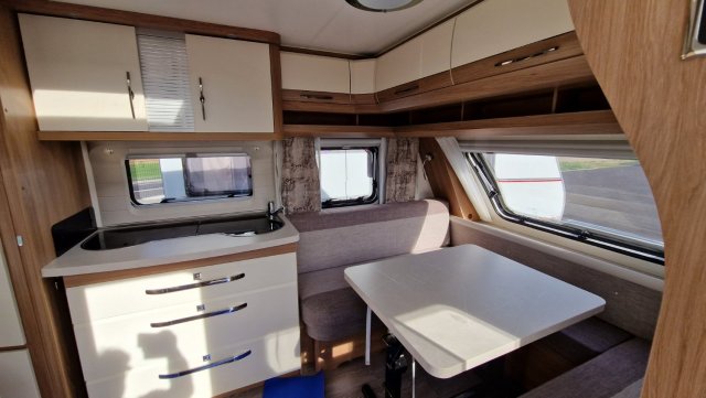 Hobby De Luxe 495 WFB - Photo 7