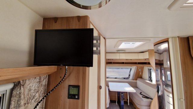 Hobby De Luxe 495 WFB - Photo 9