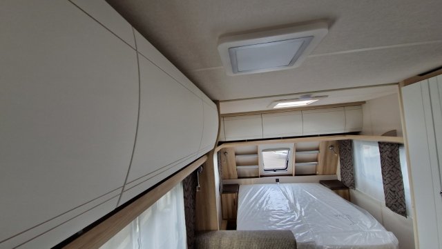 Hobby De Luxe 460 SFF - Photo 3