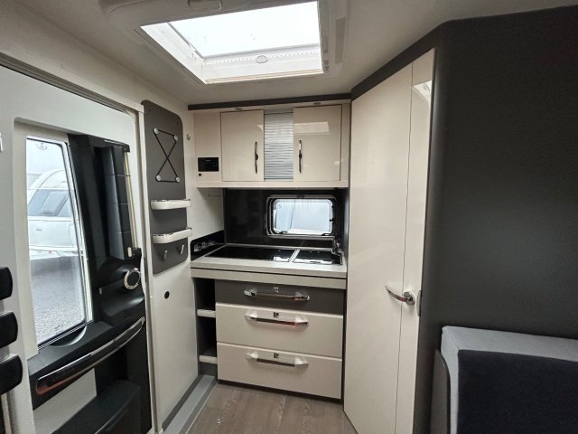 Hobby Excellent 460 SL - Photo 5