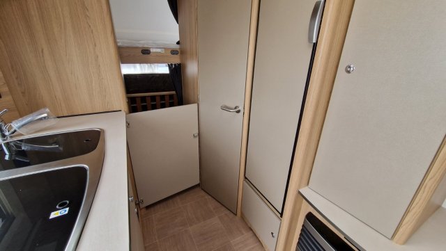 LMC Sassino 390 K - Photo 15