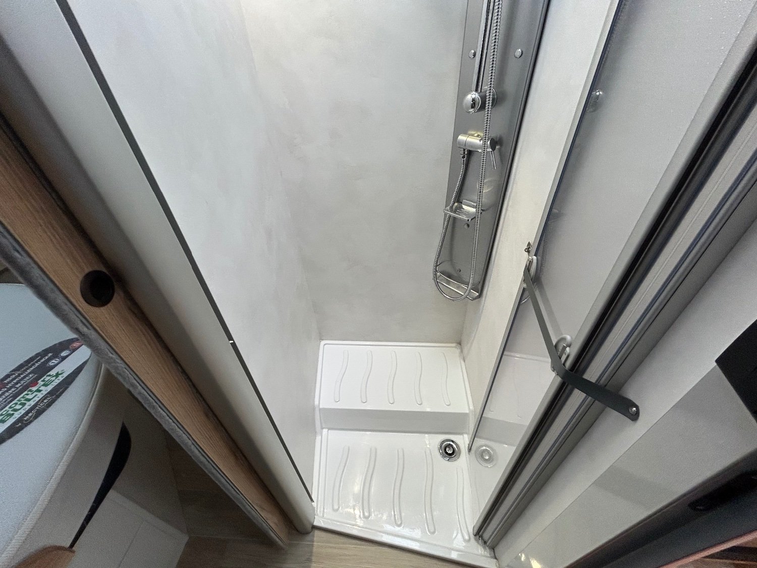 Bavaria Tren-D T726FC Nomade