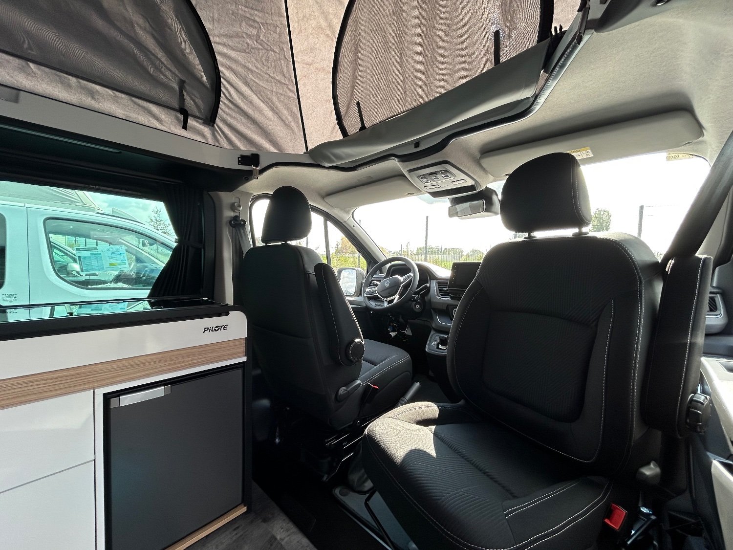 Pilote Campervan CV505BC Evidence 