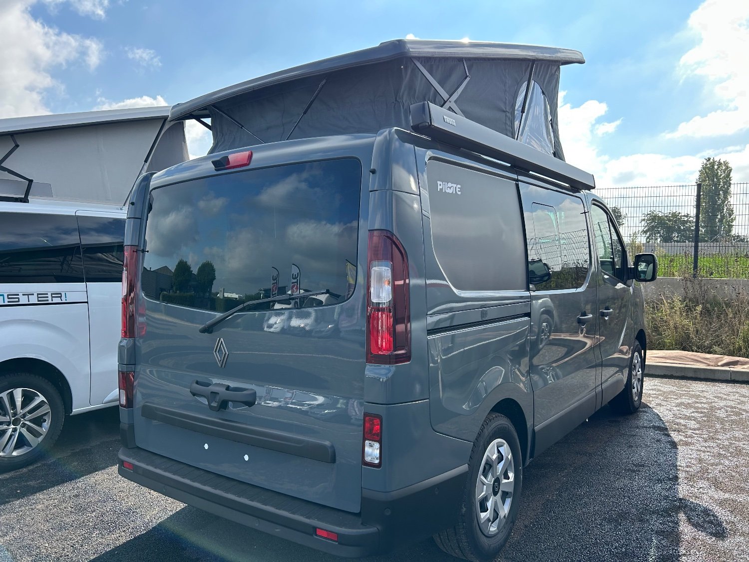 Pilote Campervan CV505BC Evidence 