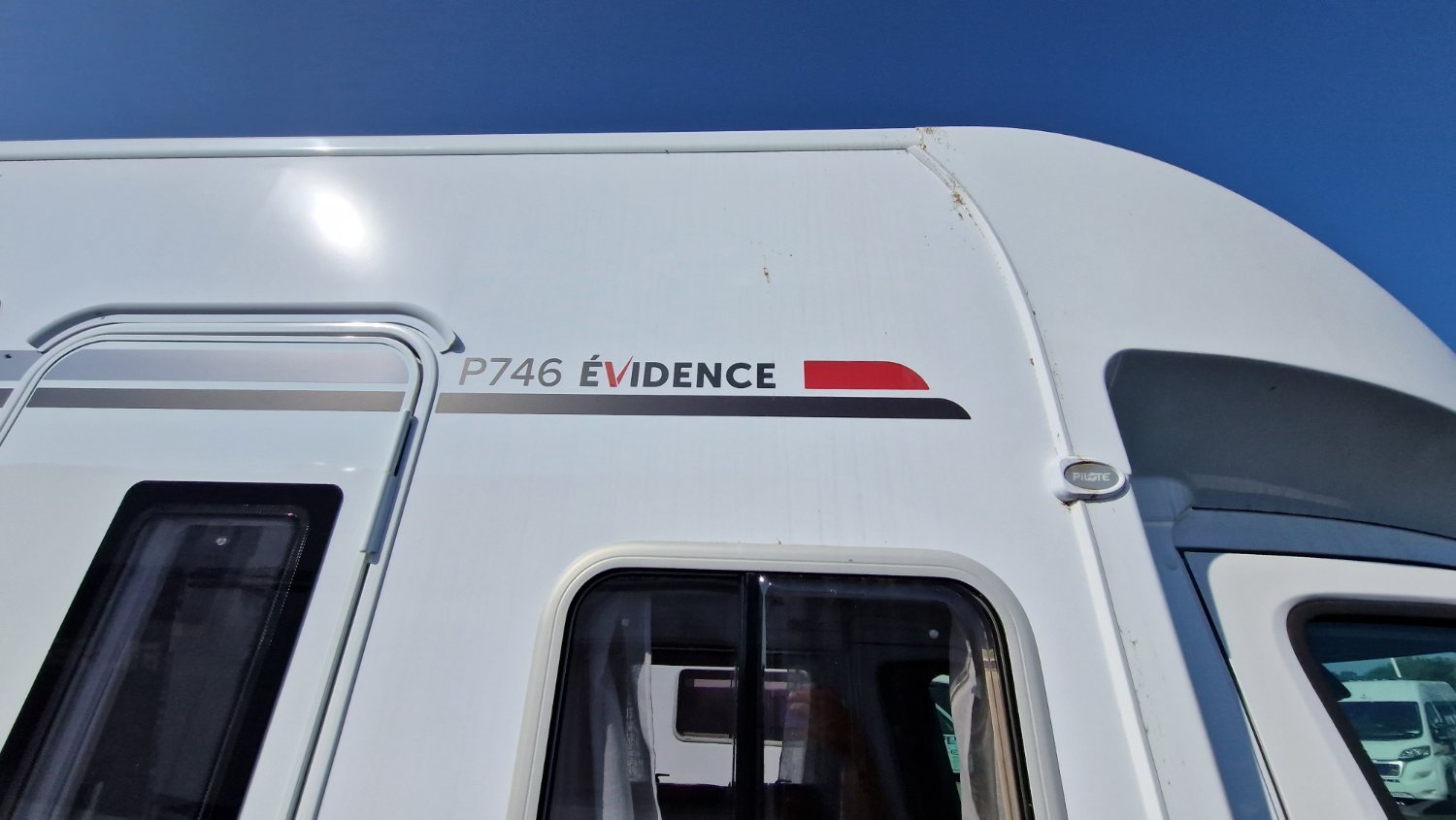 Pilote P 746 FGJ Evidence Fit 