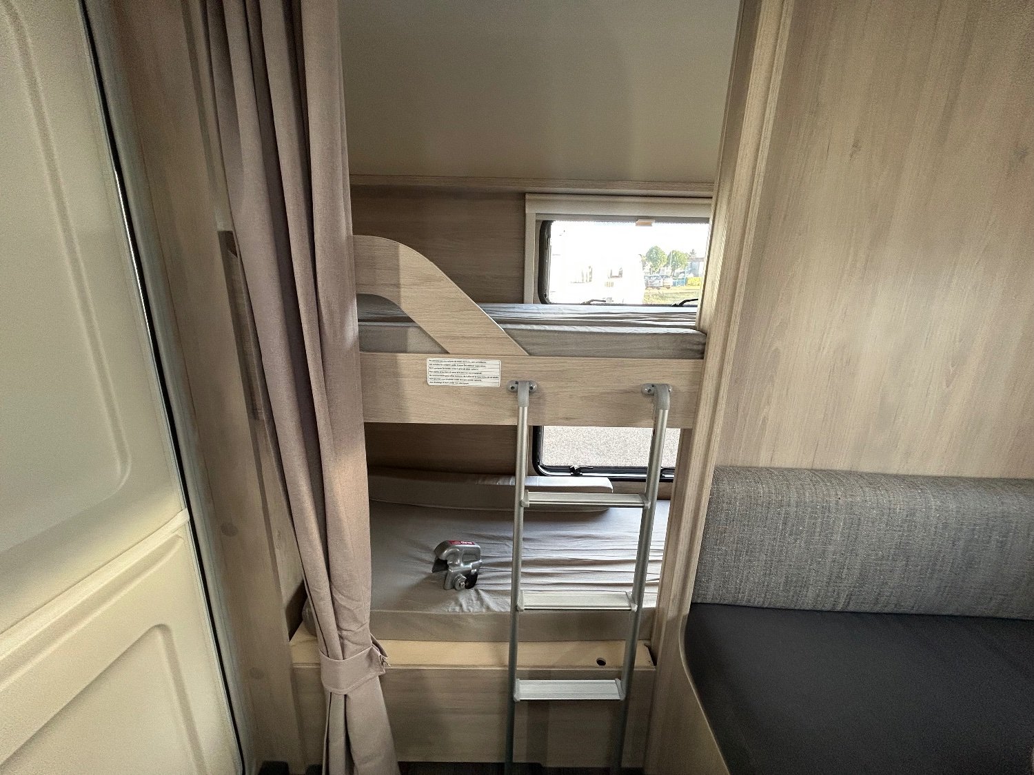 Caravelair Alba 426 Family 