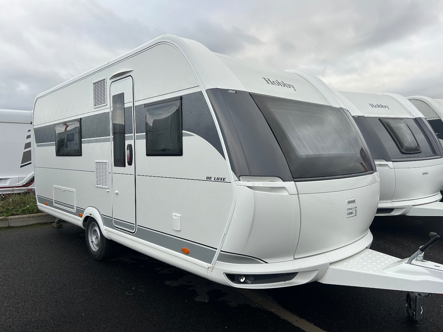 Hobby De Luxe 495 WFB