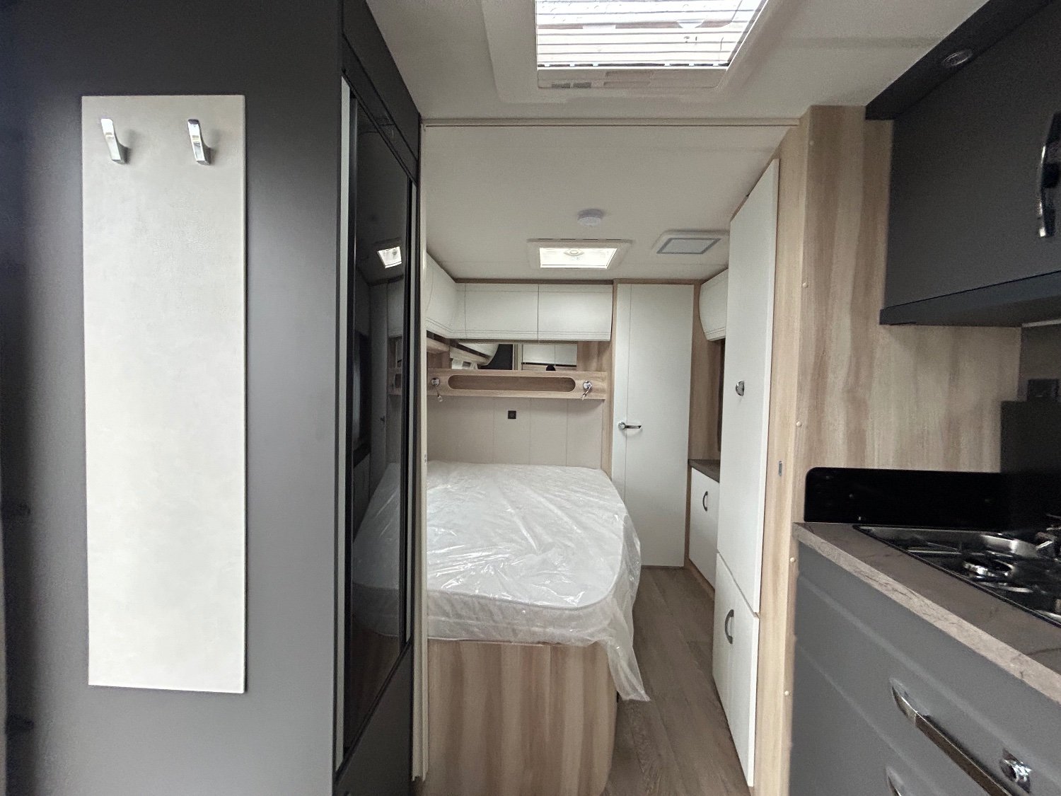 Hobby De Luxe 495 WFB