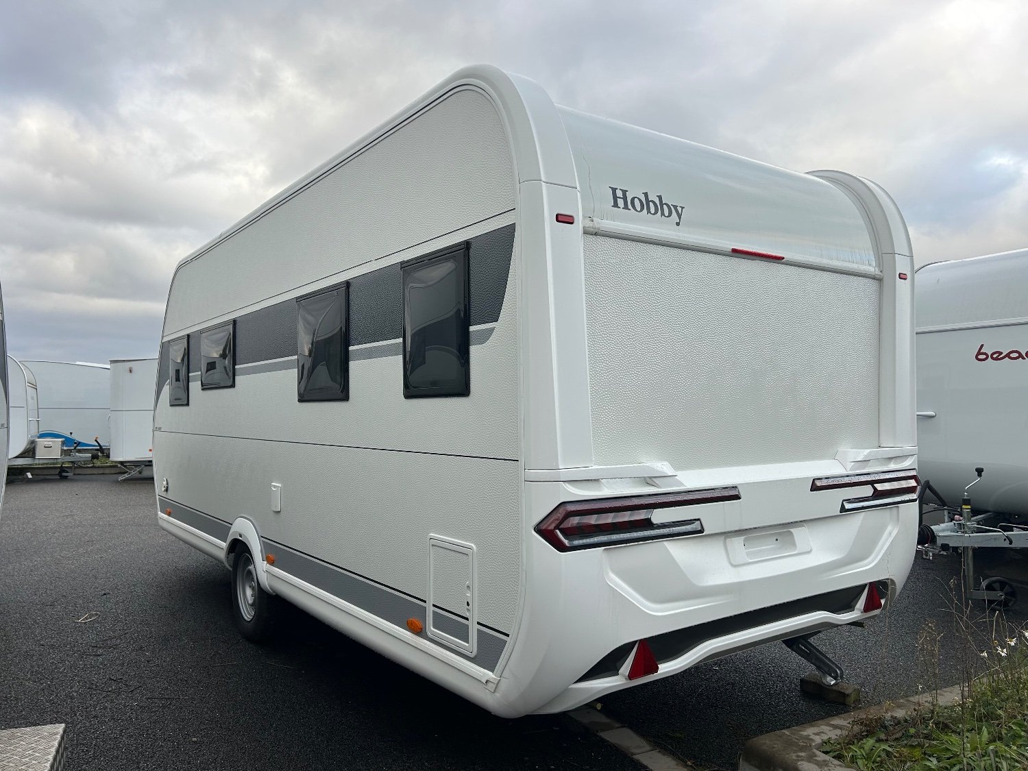 Hobby De Luxe 495 WFB