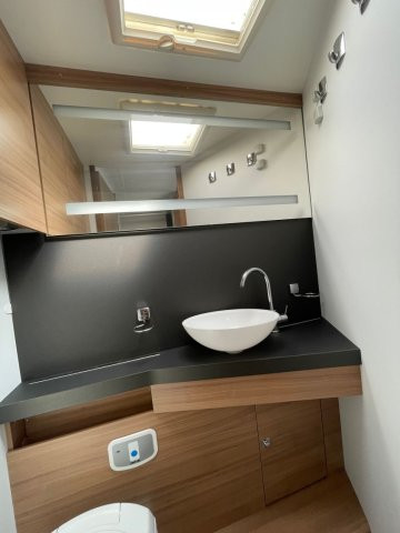 Adria Coral Supreme 670 SC - Photo 18