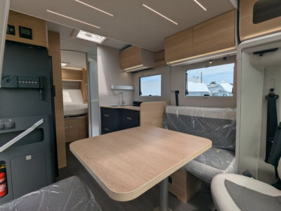 Adria Matrix 650 DC Limited Edition 60 Years 60ème + pack lithium - Photo 3