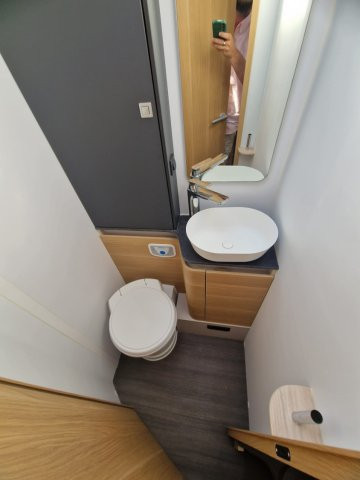 Adria Matrix Axess 650 DL maxtrux - Photo 8