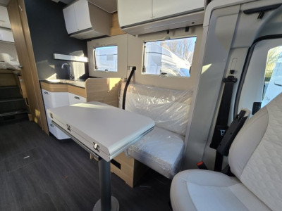 Adria Matrix Plus 670 DL - 88.500 € - #11