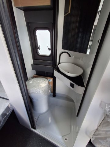 Adria Twin 600 SPB Family Fourgon - Photo 13