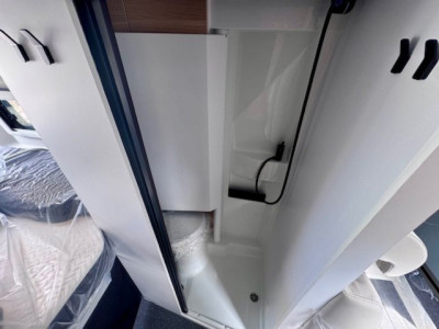 Adria Twin 640 SGX 60y ~ bva - Photo 11