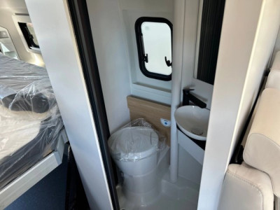 Adria Twin 640 SGX 60Y - Photo 9