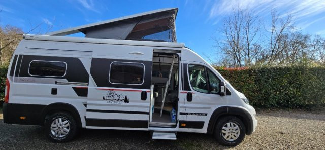 Adria Twin Sports 640 SGX Occasion