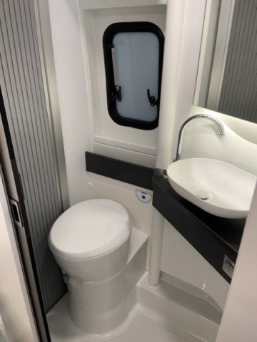 Adria Twin Sports 600 SX - Photo 5