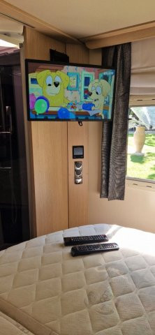 Autostar Prestige I 730 LC BVM 2.3 180ch - Photo 48
