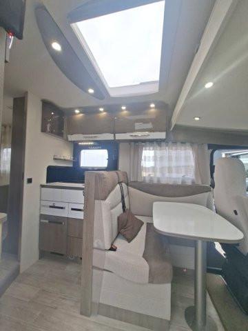 Bavaria Initial I700C Class - Photo 8