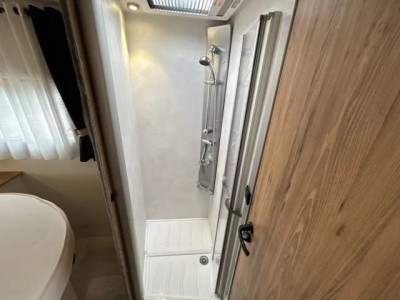 Bavaria Initial I720FC Nomade FC - Photo 9