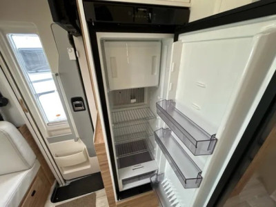 Bavaria Initial I720FC Nomade FC - Photo 12