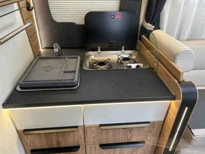 Bavaria Initial I720FC Nomade FC - Photo 13