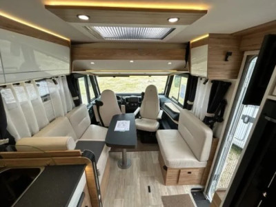 Bavaria Initial I720FC Nomade FC - Photo 14