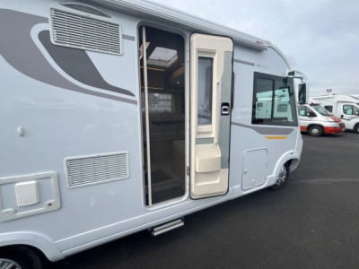 Bavaria Initial I740C Style - Photo 4